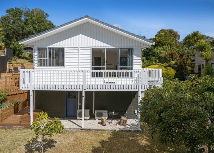  at 9 Bryers Place, Bayview, North Shore City, Auckland