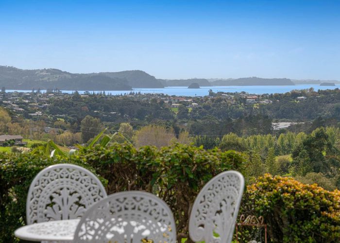  at 230 Spur Road, Silverdale, Rodney, Auckland