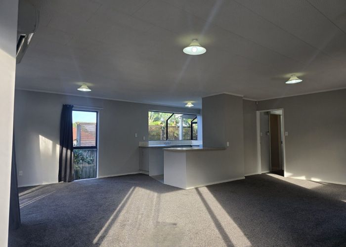  at 22 Chiltern Cres, Glen Innes, Auckland City, Auckland