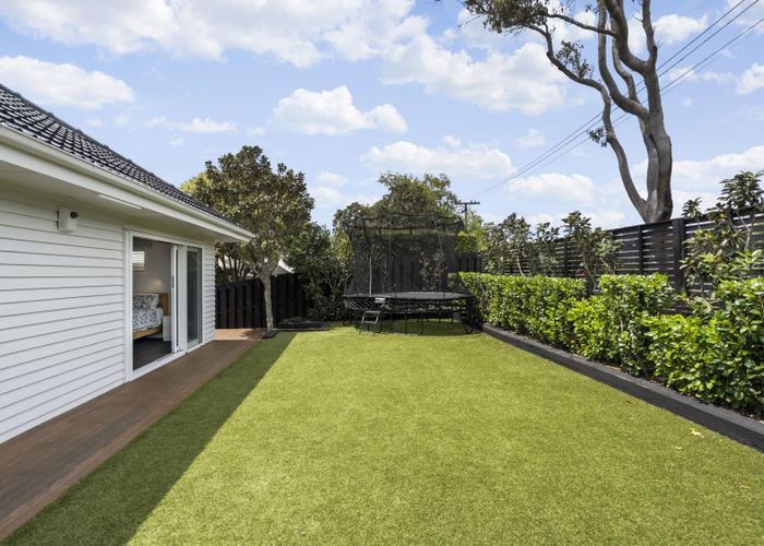  at 22 Rutherford Terrace, Meadowbank, Auckland City, Auckland