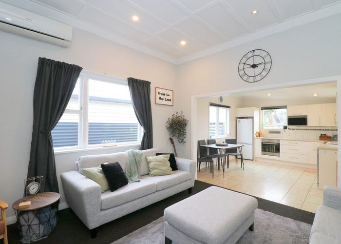  at 34 Wallace Street, Grasmere, Invercargill