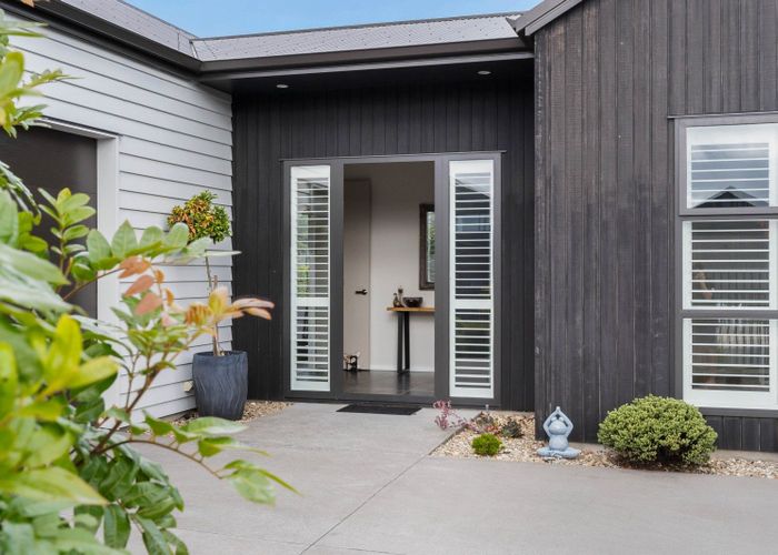  at 80 Riverhead Point Drive, Riverhead, Riverhead