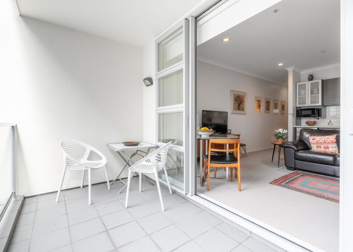  at 2H/39 Mackelvie Street, Grey Lynn, Auckland City, Auckland