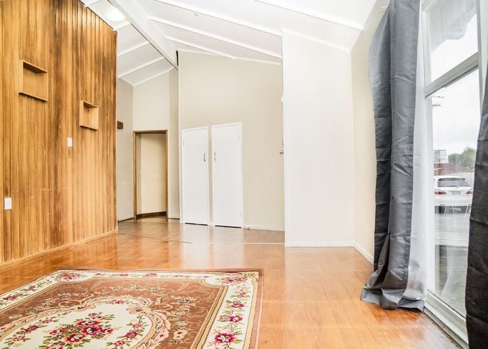  at 12 Kohinoor Avenue, Mangere, Manukau City, Auckland