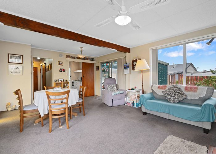  at 25 Matthew Place, Kawaha Point, Rotorua