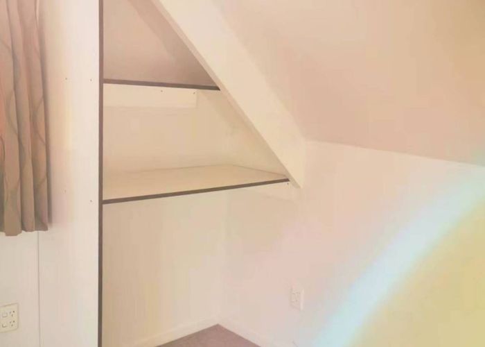  at Upstairs/30 30 Darcy Place, Massey East, Waitakere City, Auckland