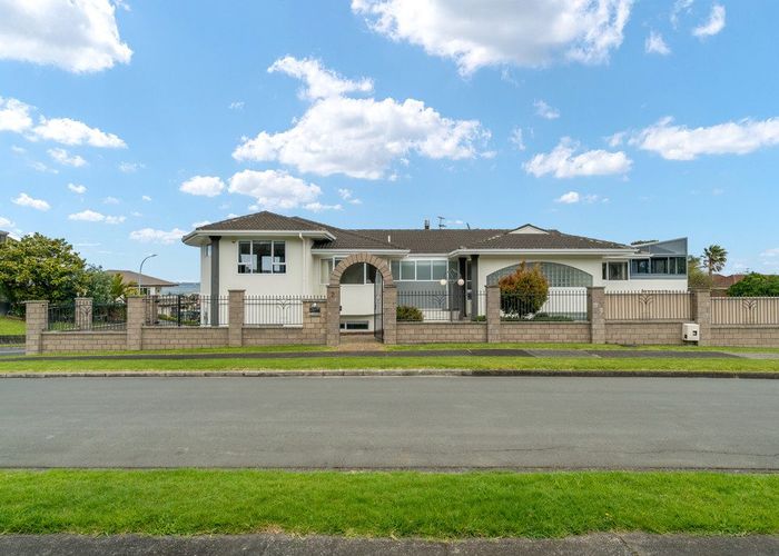  at 2 Camwell Close, Bucklands Beach, Auckland