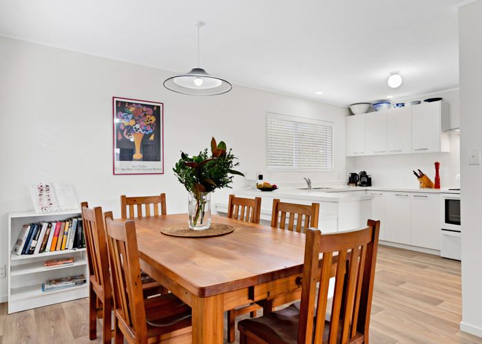  at 2/26 Fairlands Avenue, Waterview, Auckland City, Auckland