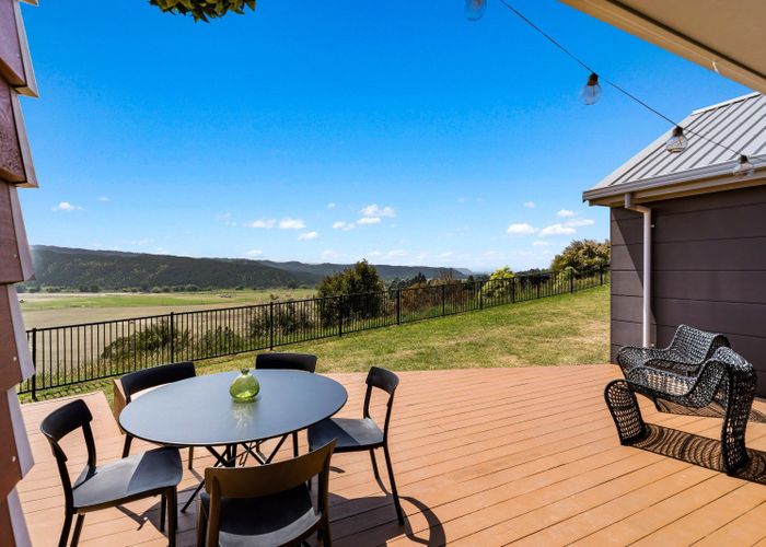  at 19 Esk View Road, Esk Hills Estate, Bay View, Napier, Hawke's Bay