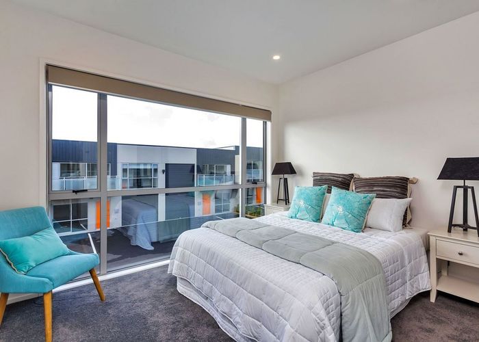  at Unit 27 and Unit 5/45 Karepiro Drive, Stanmore Bay, Rodney, Auckland