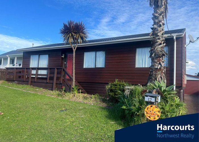  at 12 Posa Ave, Henderson, Waitakere City, Auckland
