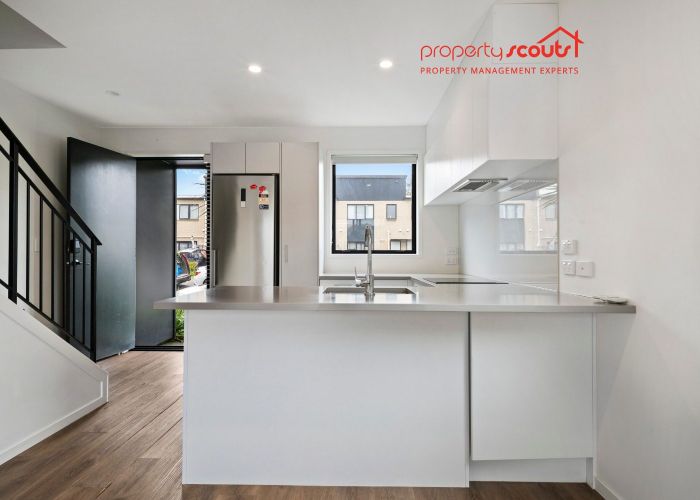  at 32 Tuhono Street, Manukau, Manukau City, Auckland