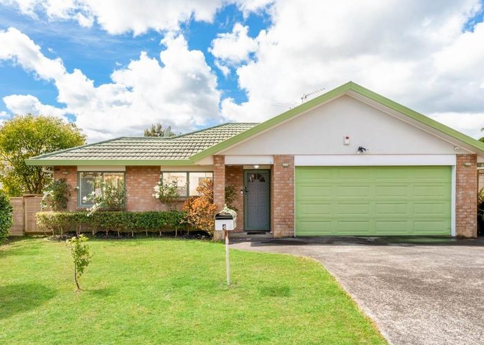  at 4 Arlose Place, Westgate, Auckland