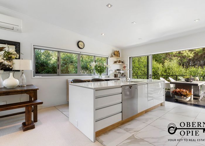  at 26 Crossland Place, Maraetai, Manukau City, Auckland