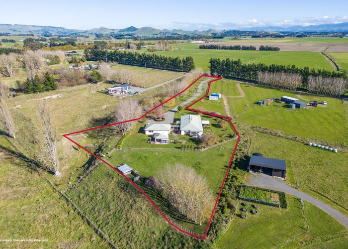  at 2/82 Station Road, Takapau, Waipukurau