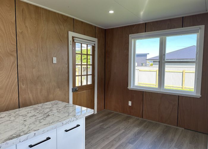  at 126 Main Road, Waikanae, Kapiti Coast, Wellington