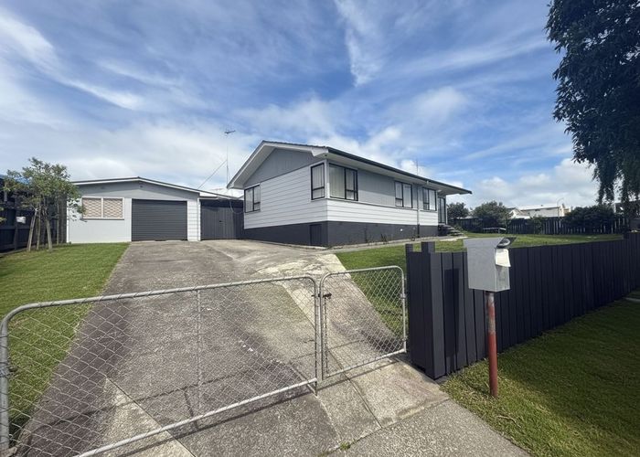  at 1 Heathberry Close, Papatoetoe, Auckland