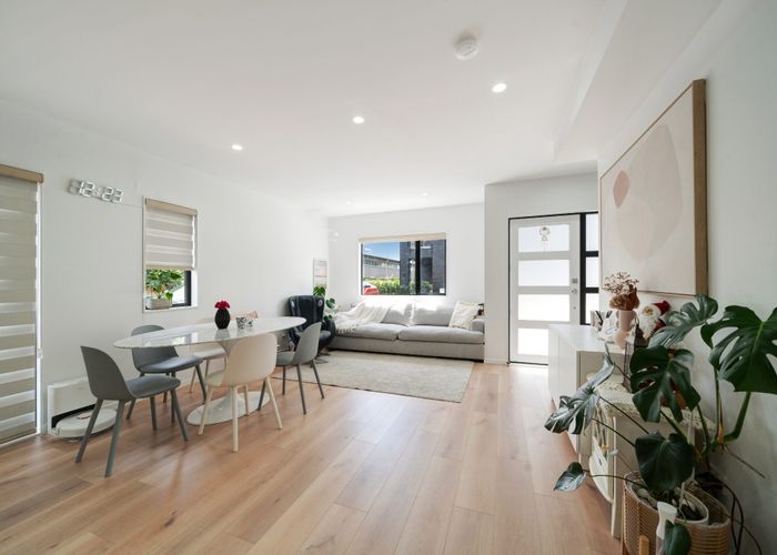  at 26 Eileen Newey Place, Henderson, Auckland