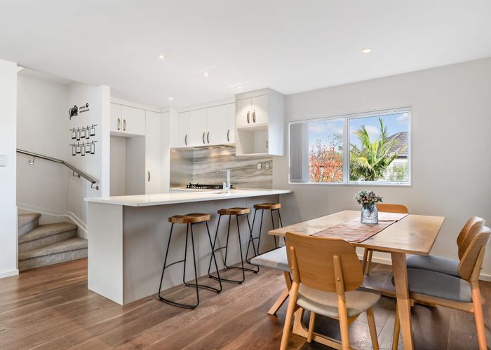  at 73 Bordeaux Parade, Te Atatu South, Waitakere City, Auckland