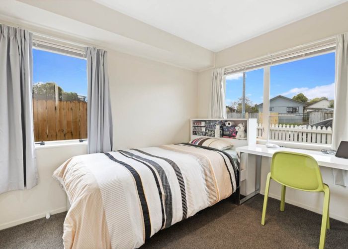  at 49 De Quincey Terrace, Highland Park, Auckland