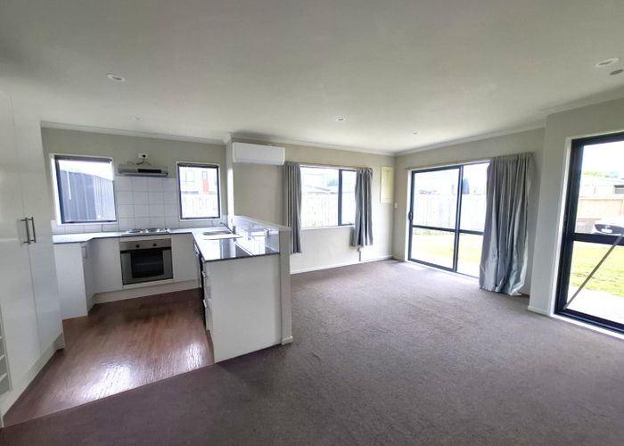  at 1/39 Rewarewa Road, Te Atatu Peninsula, Waitakere City, Auckland