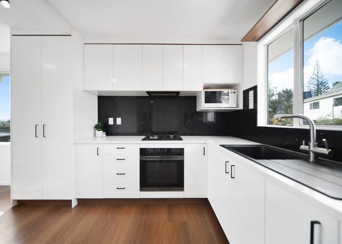  at 6C Zingaro Place, Massey, Waitakere City, Auckland