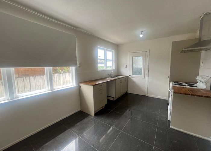  at 92 Portage Road, New Lynn, Waitakere City, Auckland