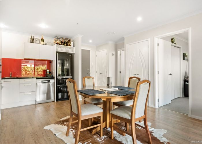  at 105/19 Bute Road, Browns Bay, North Shore City, Auckland