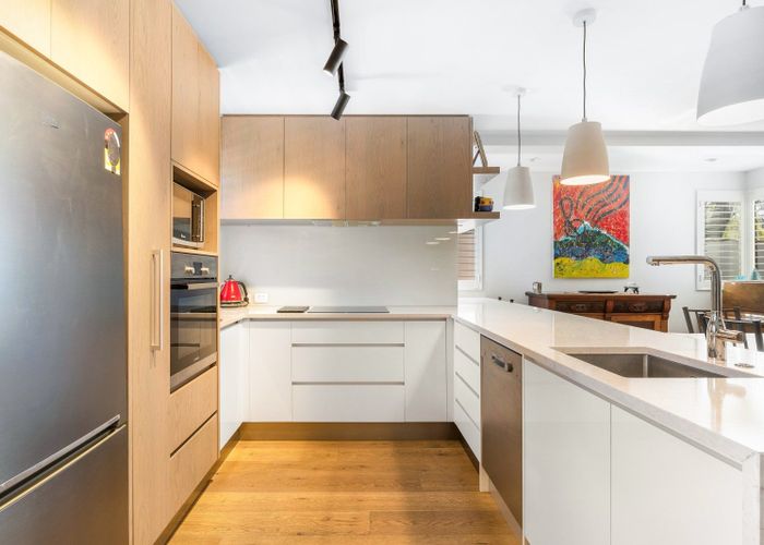  at 2/1A Ashgrove Road, Mangere, Auckland