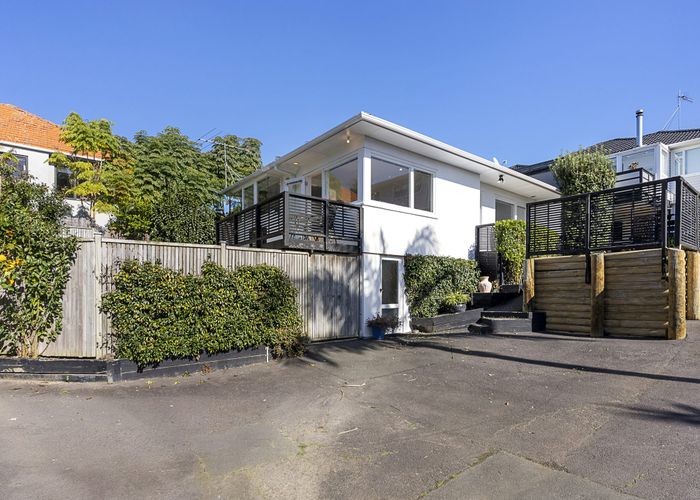  at 2/148 Kohimarama Road, Kohimarama, Auckland