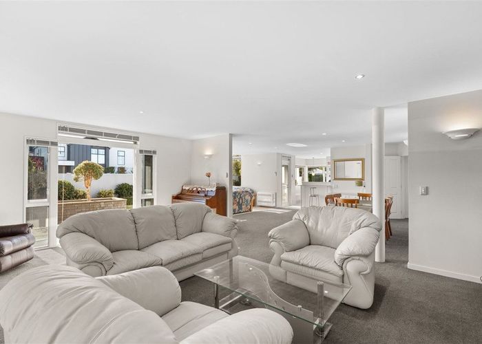  at 76 Wai-iti Terrace, Fendalton, Christchurch City, Canterbury