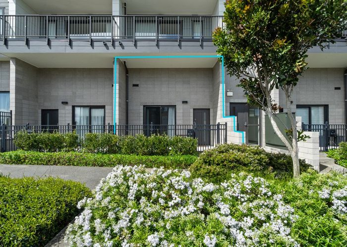 at 2/2 Mahalo Avenue, Wiri, Manukau City, Auckland