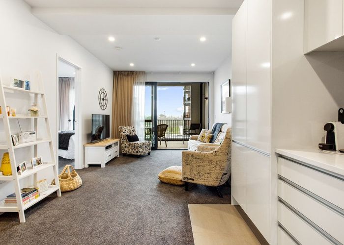  at 114/81 Mapou Road, Hobsonville, Auckland