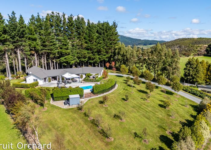  at 225 Marchant Road, Kaitoke, Upper Hutt, Wellington