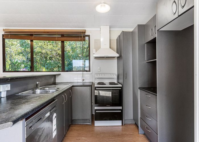  at 32 Nandana Drive, Glen Eden, Auckland