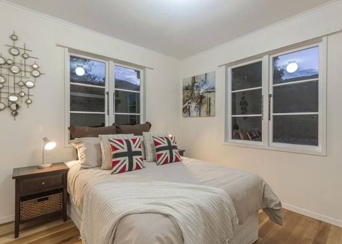  at 94 Carlton Street, Hillsborough, Auckland City, Auckland