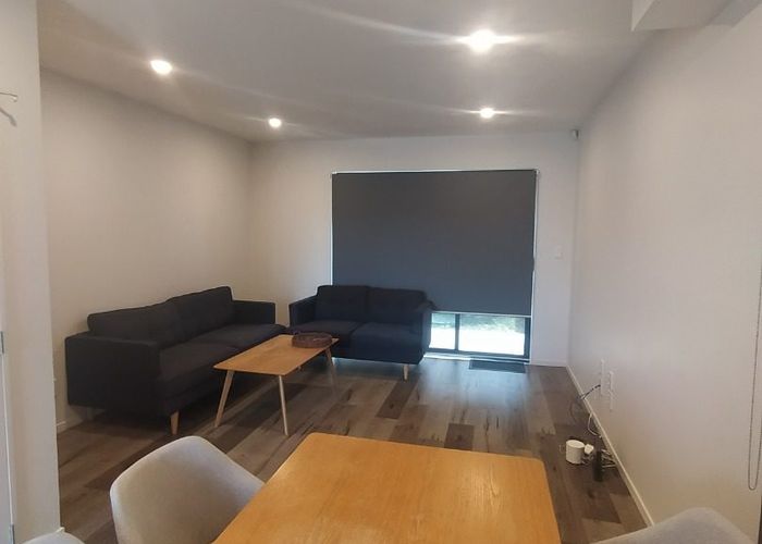  at 2/41 Routley Drive, Glen Eden, Waitakere City, Auckland