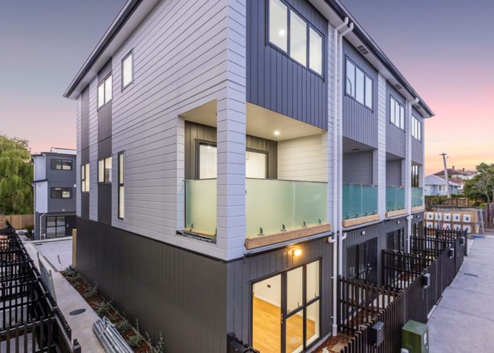  at 5/717 Sandringham Road Extension, Mount Roskill, Auckland City, Auckland