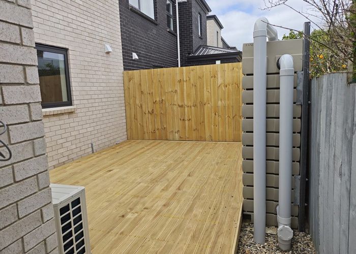  at 52D Tiraumea Drive, Pakuranga, Manukau City, Auckland