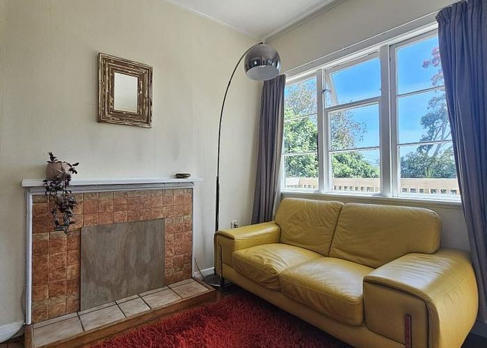  at 6 Simmonds Avenue, Mount Roskill, Auckland City, Auckland