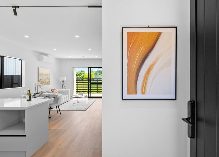  at 18 Albert Road, Kelston, Waitakere City, Auckland