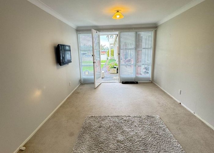  at 22O Aratonga Avenue, Greenlane, Auckland City, Auckland