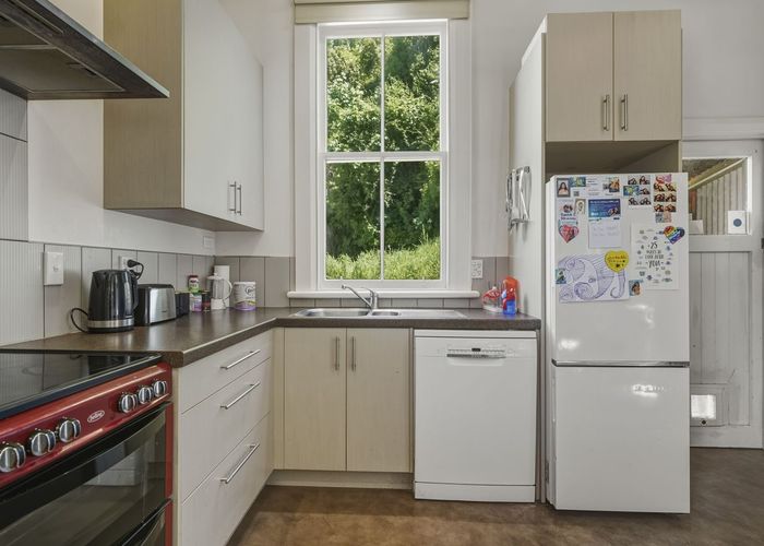  at 5 Clarewood Avenue, Glenleith, Dunedin, Otago