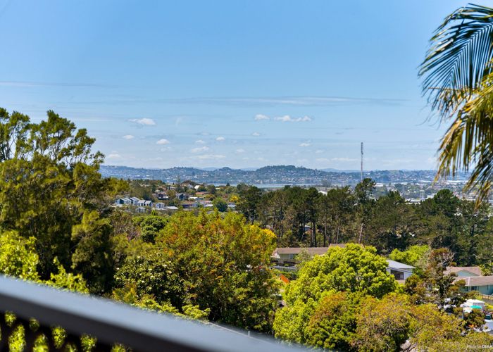  at 43 Royal Road, Massey, Auckland