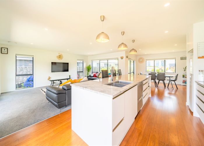  at 112 Riverstone Drive, Riverstone Terraces, Upper Hutt