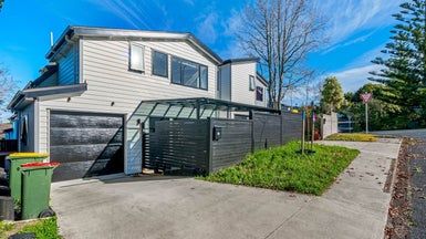  at 1 Geoffrey Road, Torbay, Auckland