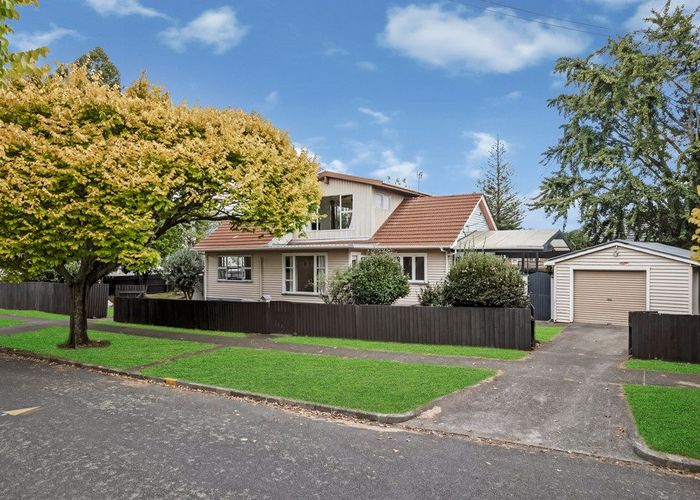  at 2 Fyfe Avenue, Papatoetoe, Manukau City, Auckland