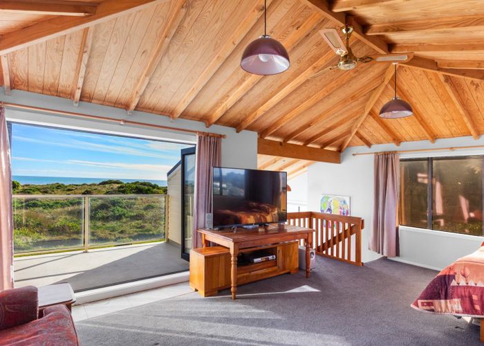  at 105 Rua Avenue, Waitarere Beach, Horowhenua, Manawatu / Whanganui