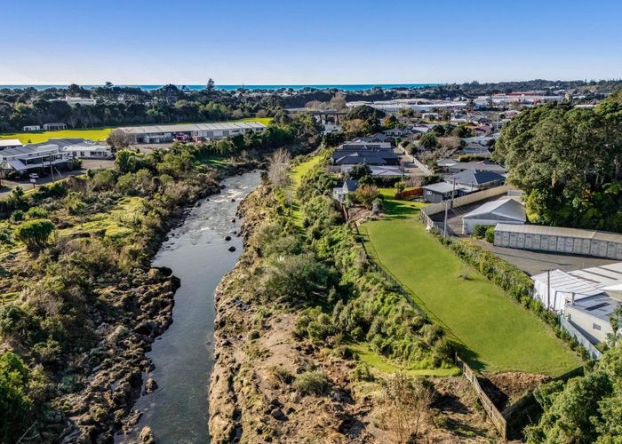  at 20C Gordon Street, Glen Avon, New Plymouth, Taranaki