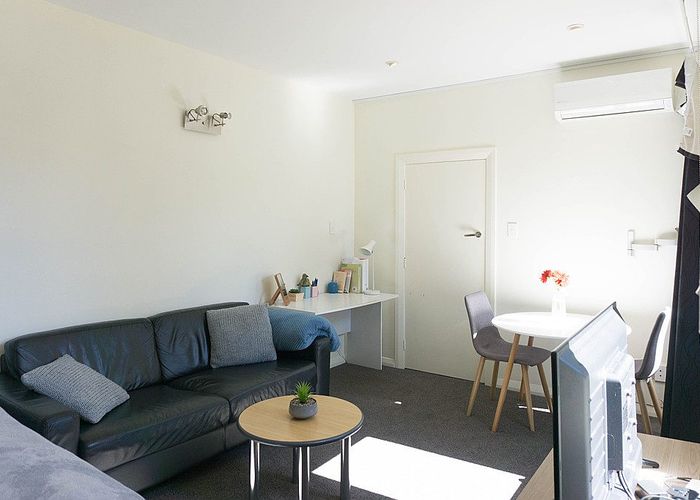  at 2/3 View Street, City Centre, Dunedin, Otago